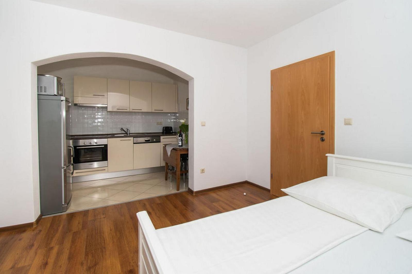 Apartments Kendes Водице Екстериор снимка