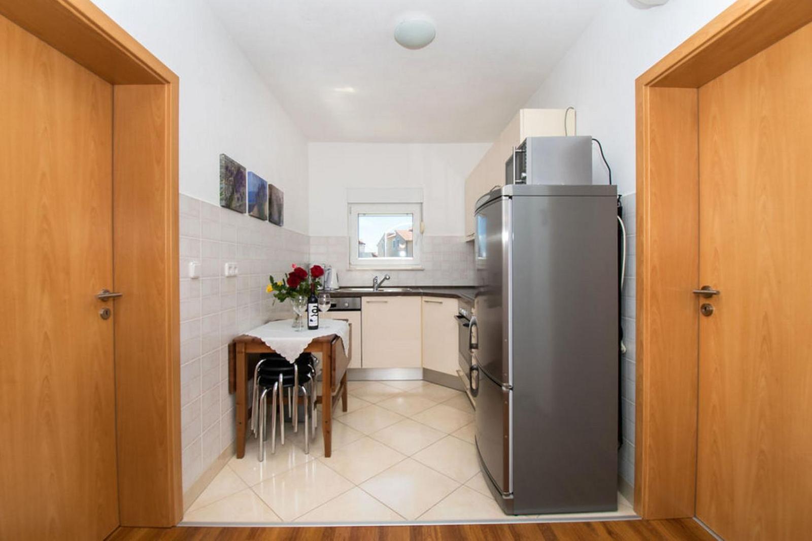 Apartments Kendes Водице Екстериор снимка