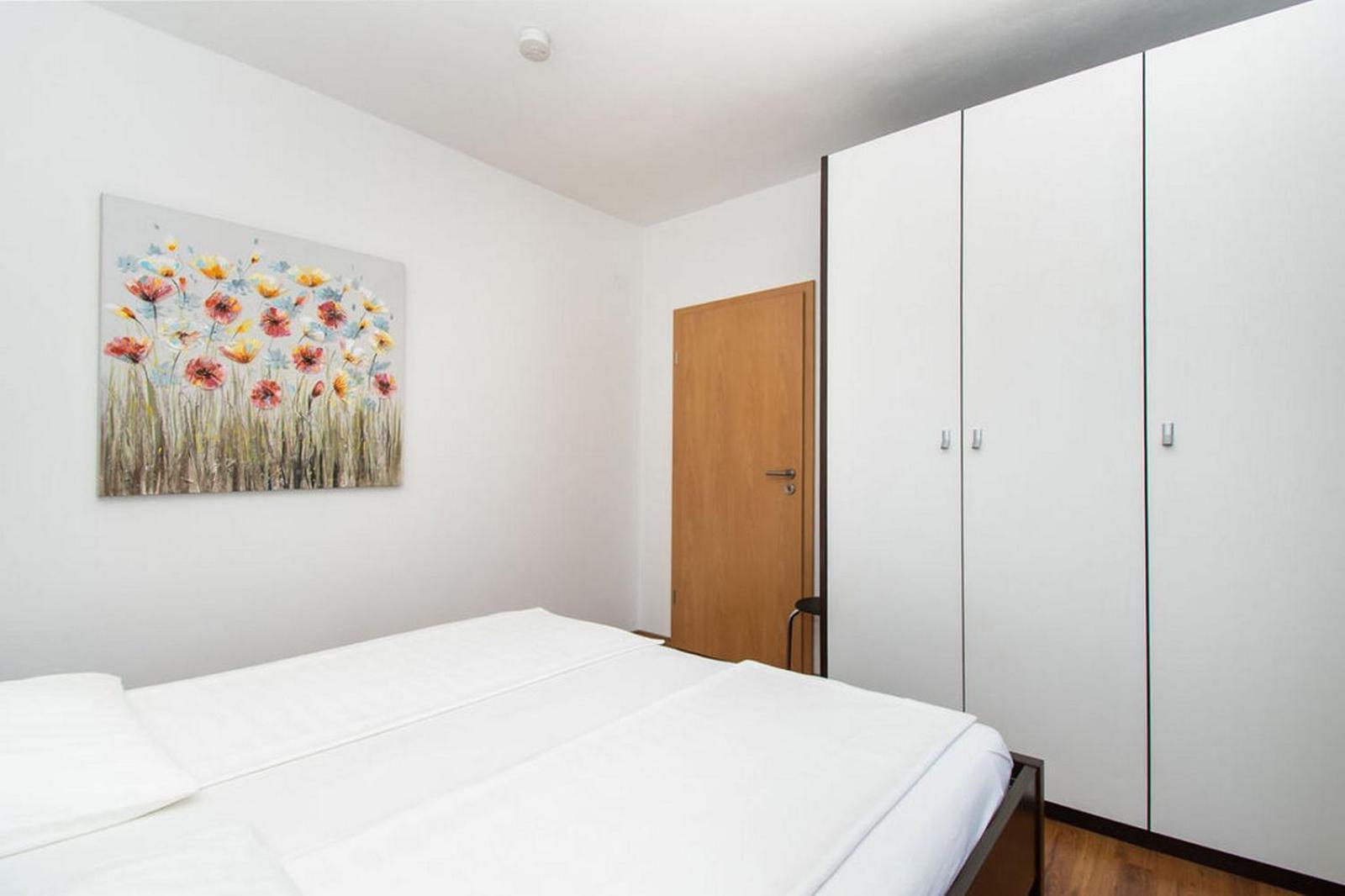 Apartments Kendes Водице Екстериор снимка