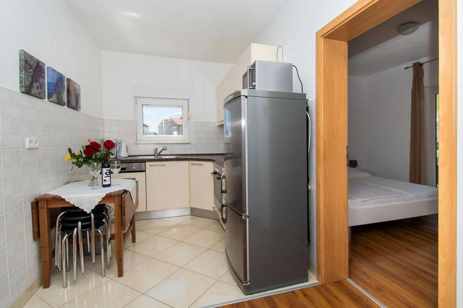 Apartments Kendes Водице Екстериор снимка