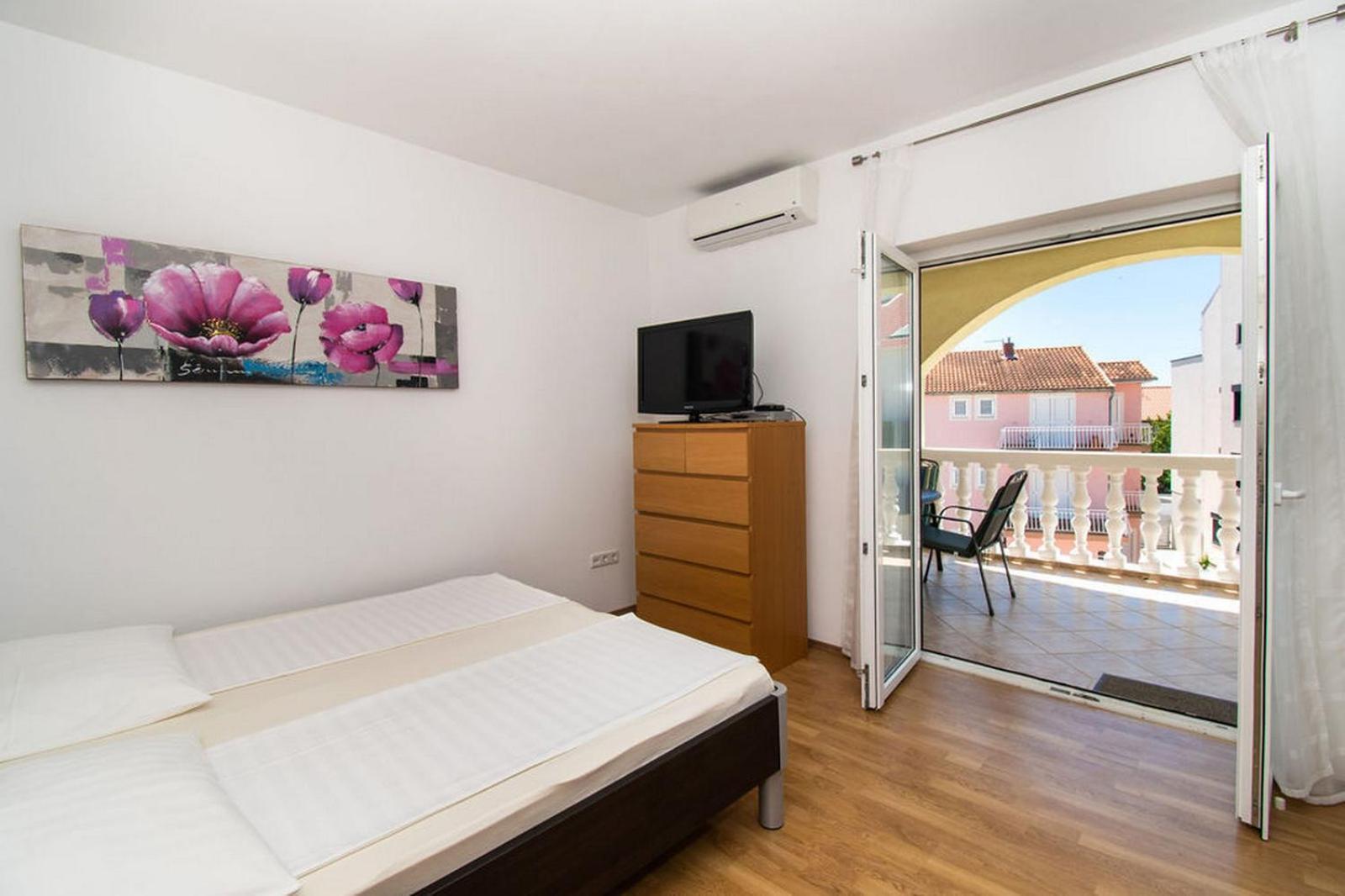Apartments Kendes Водице Екстериор снимка