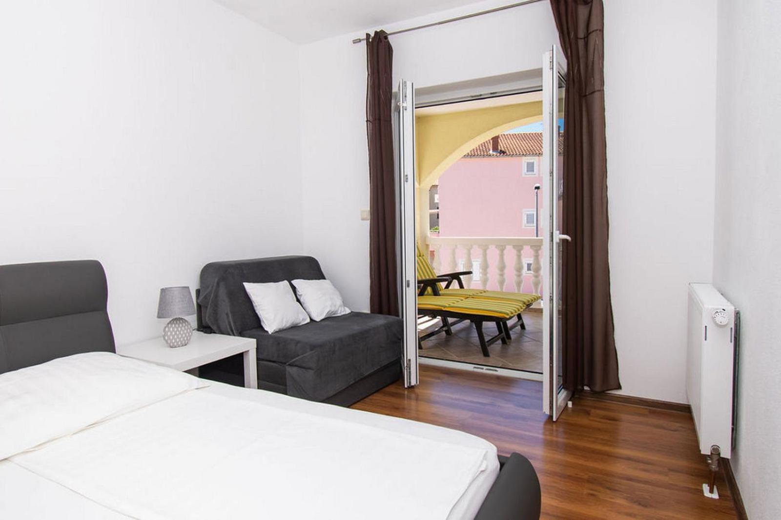 Apartments Kendes Водице Екстериор снимка